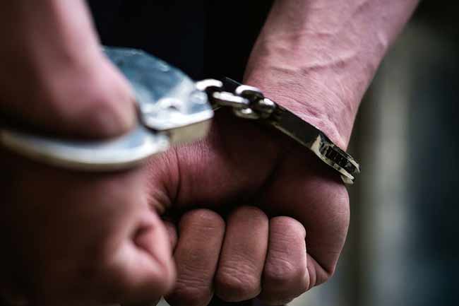 නීති විරෝධී ලෙස ඉන්ධන රැස්කළ 31ක් අත්අඩංගුවට 