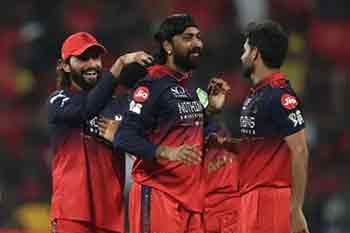 රෝයල් චැලෙන්ජර්ස් බැංගලූරු කණ්ඩායමට ලකුණු 43ක ජයක් 