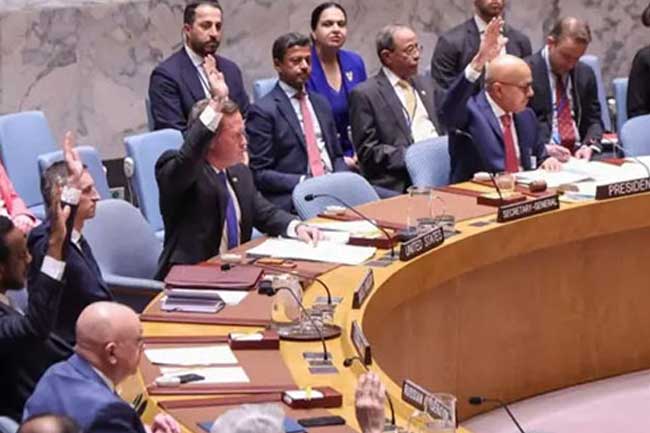 හෝමුස් සමුද්‍ර සන්ධිය පිළිබඳ යෝජනාවලියට රුසියාවෙන් සහ චීනයෙන් නිෂේධ බලය