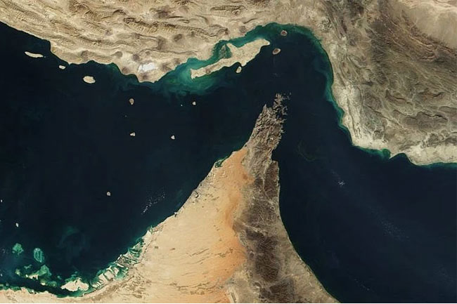 ඉරානය හෝමූස් යළි වසා දමයි