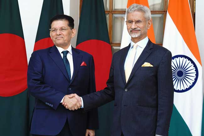ඉන්දු - බංග්ලාදේශ සබඳතා තර කරගැනීමට සැරසෙයි