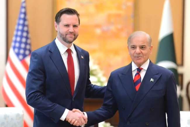 අමෙරිකානු උප ජනාධිපති ජේ.ඩී වෑන්ස් පාකිස්තාන අගමැති හමුවෙයි 