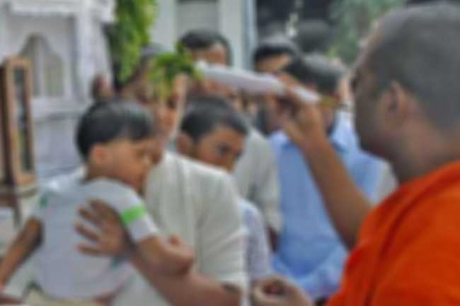 හිසතෙල් ගෑමේ රාජ්‍ය මහෝත්සවය හෙට මහනුවරදී