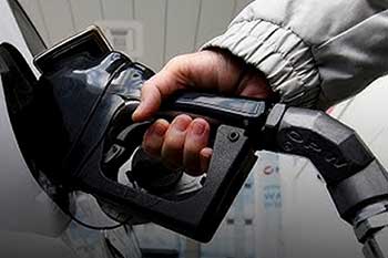 ඉන්ධන බද්ද තාවකාලිකව අත්හිටුවීමට කැනඩා රජයෙන් තීරණයක්