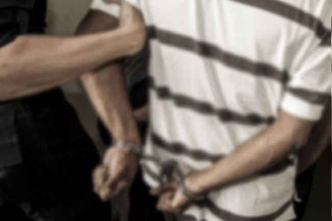 අපරාධ රැසකට සෙවූ කරන්දෙණියේ රාජු දිවයිනට රැගෙන එයි