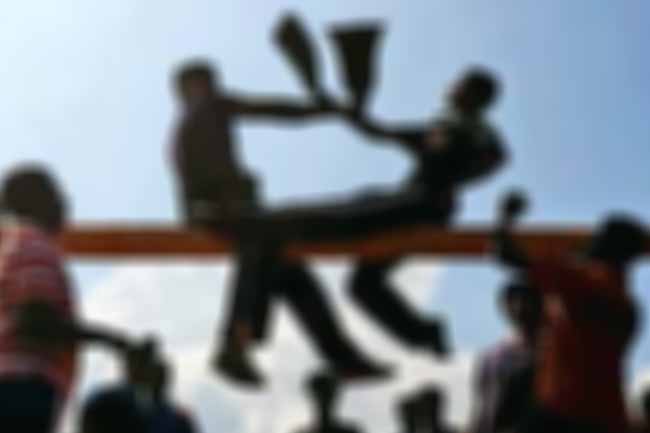 ආණමඩුව කරඹෑවේ අවුරුදු උත්සවයේදී ගැටුමක් - හතක් රෝහලේ 