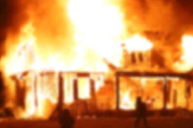 මහරගම නිවසක උඩු මහළට ගිනි තැබීමෙන් මියගිය ගණන 3 දක්වා ඉහළට