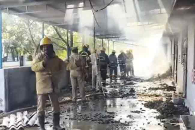 දකුණු ඉන්දියාවේ රතිඤ්ඤා කර්මාන්ත ශාලාවක පිපිරීමකින් 25ක් මරුට