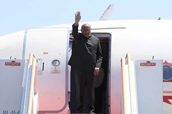 ඉන්දීය උප ජනාධිපති සී.පී. රාධක්‍රිෂ්ණන් දිවයිනෙන් පිටත්ව යයි 