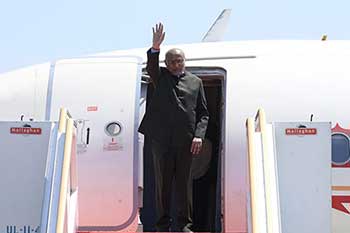 ඉන්දීය උප ජනාධිපති සී.පී. රාධක්‍රිෂ්ණන් දිවයිනෙන් පිටත්ව යයි