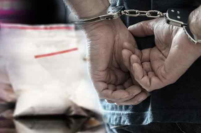 ත්‍රීරෝද රථ ජාවාරමකට සම්බන්ධ සැකකරුවෙකු හෙරොයින් සමග අත්අඩංගුවට