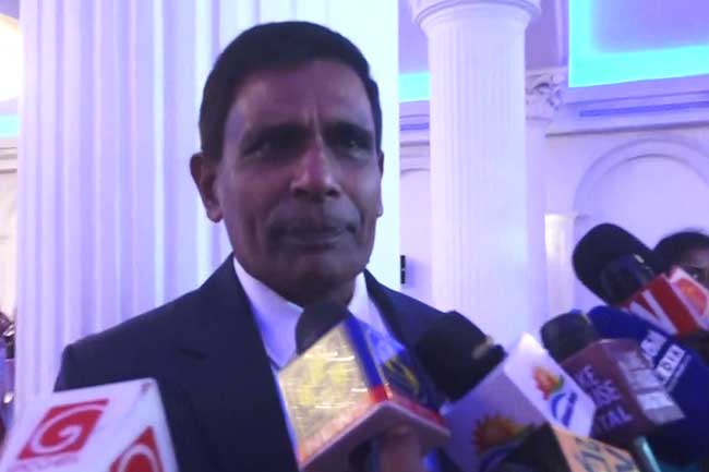 පාස්කු විමර්ශන ඉක්මනින් අවසන් කරනවා - ඇමති විජේපාල