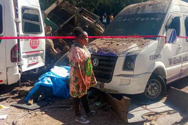 කොලොම්බියාවේ මහමග සිදුවු බෝම්බ ප්‍රහාරයකින් පුද්ගලයින් 20 දෙනෙකු මිය යයි 