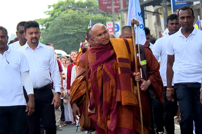 සාම පාද යාත්‍රාවේ හයවන දිනය අද