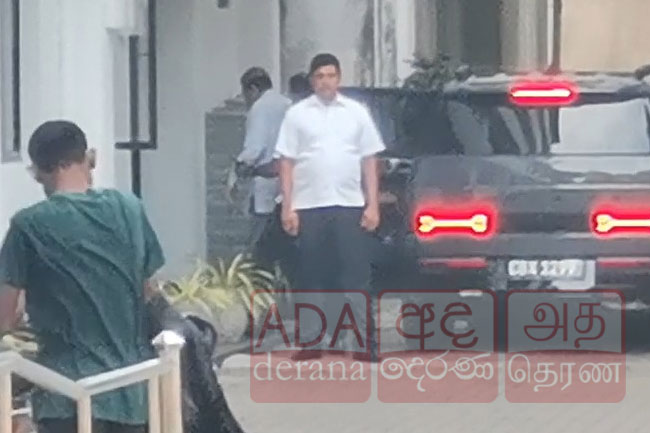 හිටපු ජනපති මෛත්‍රී අල්ලස් කොමිසමට