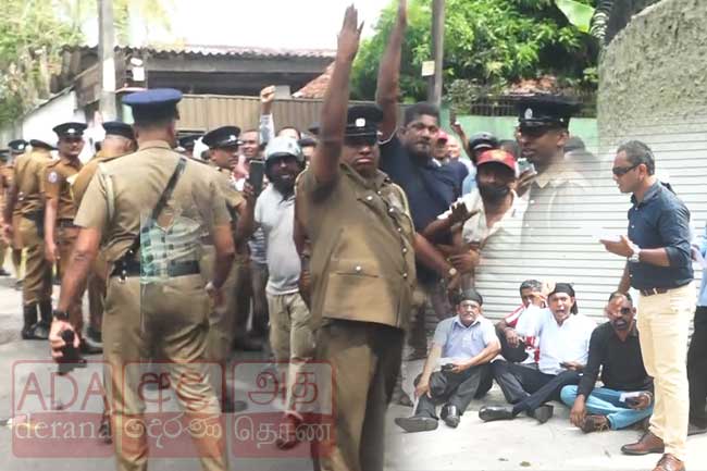 මුදල් අමාත්‍යාංශ ලේකම්ට විරෝධය පළ කරන්න ගිය සුගීෂ්වර ඇතුළු පිරිසට ගොම ප්‍රහාරයක්