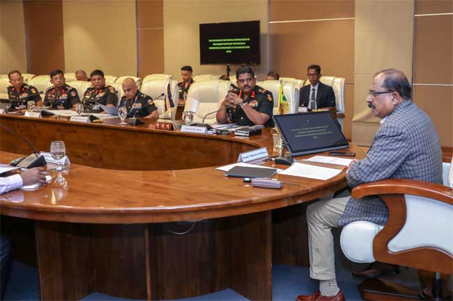 දිට්වා සුළි කුණාටුවෙන් දැඩි බලපෑම් එල්ල වූ දිස්ත්‍රික්කවල අන්තර් නිවාස ඉදිකිරීම් මැයි මුල සිට