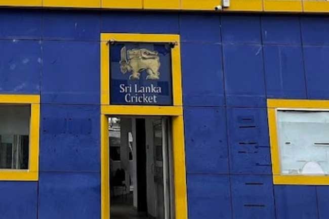 ශ්‍රී ලංකා ක්‍රිකට් පරිපාලනය අද සිට තාවකාලිකව ක්‍රීඩා අමාත්‍යාංශයට
