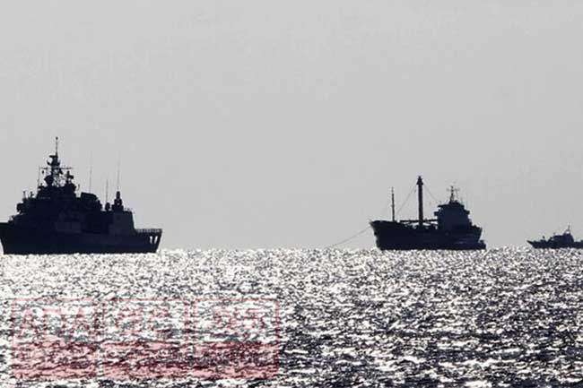 අමෙරිකානු භාරයට පත් ඉරාන නෞකාවේ සිටි කාර්ය මණ්ඩල සාමාජිකයින් 6ක් නිදහස්