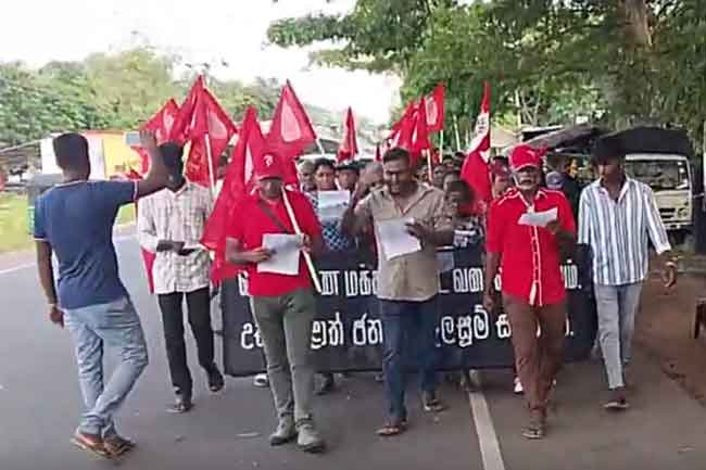 කිසිදු දේශපාලන පක්ෂයක් නොමැතිව පැවැත්වූ මැයි රැලිය