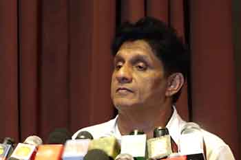 විවිධ බලපෑම් හේතුවෙන් මෙරට ගෑස් නිධි සහ ඉන්ධන සම්පත් ලබා ගැනීමට නොහැකි වෙලා - විපක්ෂනායක