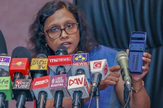 දුරගමන් යන මගීන්ට අද සිට ආසන වෙන් කිරීම ක්‍රම තුනකින් 