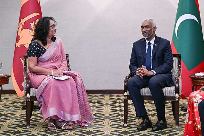 අග්‍රමාත්‍ය හරිනි සහ මාලදිවයින් ජනාධිපති අතර හමුවක් 