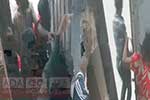 වෙළෙඳ සැලට පැන්න කාන්තා කොල්ල කල්ලිය -CCTV සහිතයි
