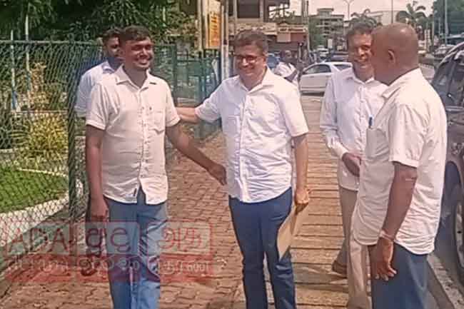 ප්‍රකාශයක් ලබාදීම සඳහා ගම්මන්පිල කුලියාපිටිය පොලීසියට