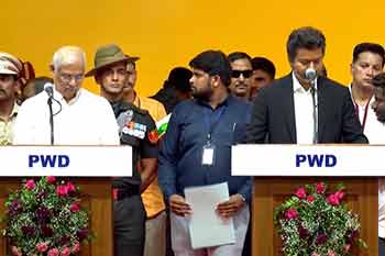 තමිල්නාඩු මහඇමති ධුරයේ විජේ දිවුරුම් දෙයි