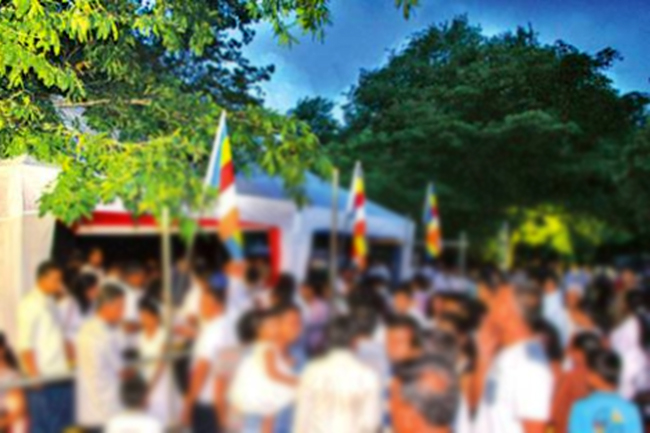 දන්සල් වෙත ජනතාව යොමුකරවීමේදී බෞද්ධ කොඩිය භාවිතයෙන් වළකින්නැයි උපදෙස්
