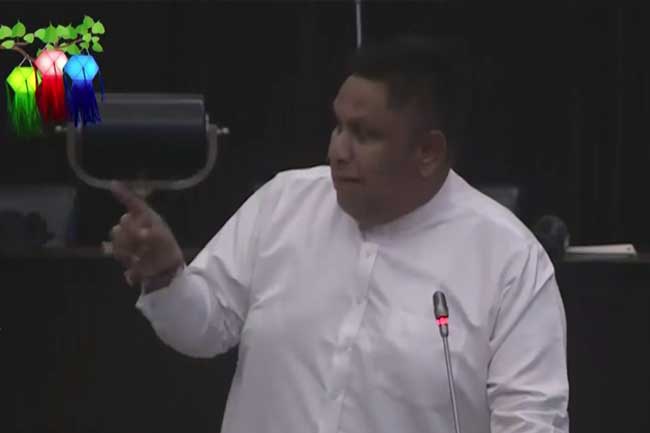 චාමරව පාර්ලිමේන්තු සභා ගර්බයෙන් එළියට දාන්න නියෝගයක්