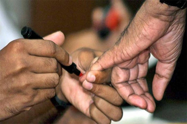 නීති ප්‍රතිපාදන ලැබුණු සැනින් පළාත් සභා ඡන්දය තියන්න සූදානම් - මැතිවරණ කොමිසම