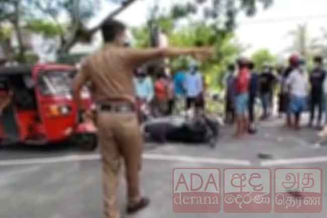 ජීවිත බිලිගන්න මාරක අනතුරු - යතුරුපැදිකරුවන් තිදෙනෙකුට දිවි අහිමි වෙයි  