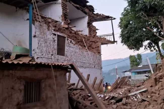 නේපාලයේ පාසල් ඉදිකරන්න ඉන්දියාවෙන් මුදල්