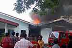 ඇඹිලිපිටියේ ඇඟලුම් කම්හලක ගින්නක් - 22ක් රෝහලට