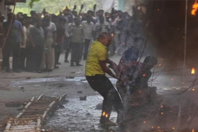දිල්ලියේ ගින්නකින් 21ක් මරුට - 40කට වැඩි පිරිසකට තුවාල