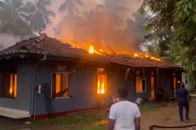 ගින්නට හසුවූ වැඩිහිටි නිවාසයේ 72ක් රැඳී ඉදලා