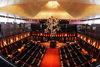 පාර්ලිමේන්තු මන්ත්‍රීවරුන්ට මහ බැංකුවෙන් පාඩමක්