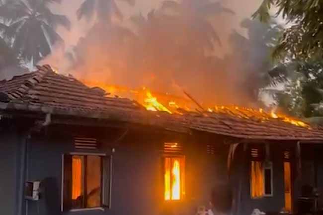 සෙනෙහසේ කැදැල්ලේ ඇති වූ ගින්නෙන් මිය ගිය හයකගේ මරණ පරීක්ෂණ ප්‍රමාදයි 