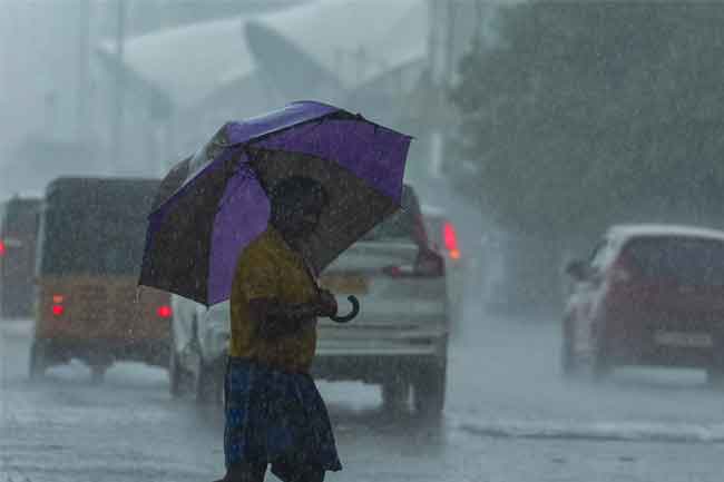 දිස්ත්‍රික්ක කිහිපයකට අද මිලිමීටර් 100 ඉක්මවූ වැසි 