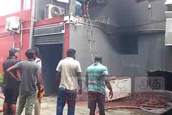තලවතුගොඩ ගින්නෙන් පුද්ගලයෙකු මරුට