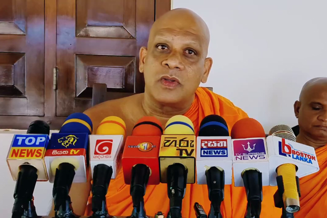 රාජ්‍ය පොසොන් උත්සවය ගැන රජයෙන් තවමත් දැනුම්දීමක් නෑ - මිහිතලේ හිමි