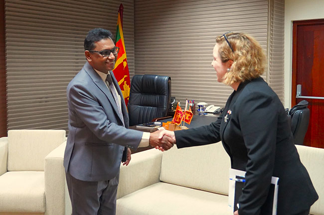 ග්‍රාමීය දිළිඳුකම තුරන් කිරීම සඳහා කැනේඩියානු රජයේ පූර්ණ සහාය