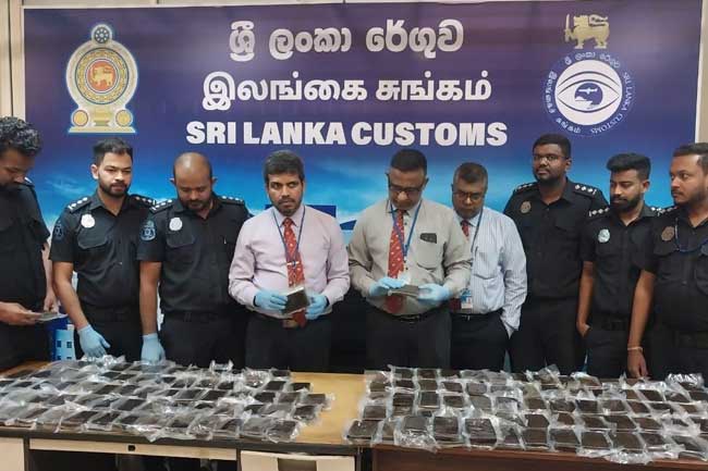 රු. මිලියන 377ක හෂීෂ් සමග විදේශිකයෙකු ගුවන්තොටේදී අත්අඩංගුවට 