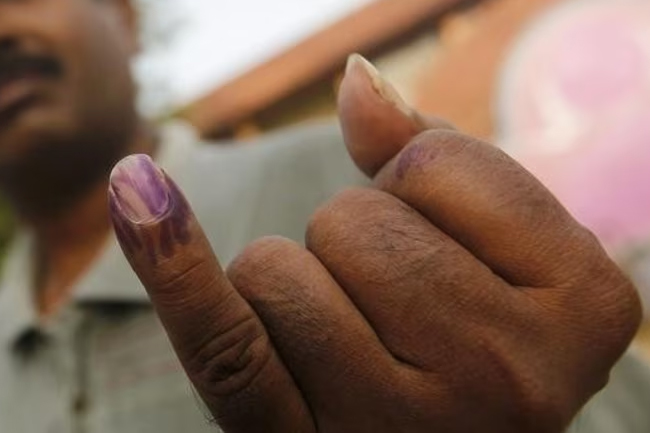 මැතිවරණවලදී තීන්ත ආලේප කිරීම නවතී ?