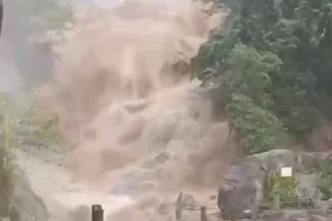 හිටි හැටියේ රාවණා ඇල්ලේ ජලය වැඩිවෙයි - පවුල් 40කට අනතුරු ඇඟවීමක් 