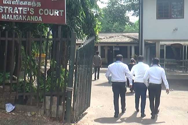 ජනාධිපති කාර්යාලයේ ජ්‍යේෂ්ඨ සහකාර ලේකම්වරයා රිමාන්ඩ්
