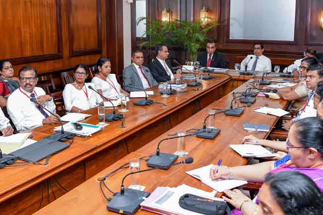 ලබන වසරේ සිට 06 ශ්‍රේණියේ නව අධ්‍යාපන ප්‍රතිසංස්කරණ ක්‍රියාත්මක කිරීමට සූදානමක් 