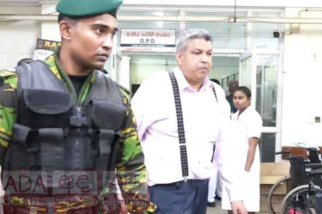 ගැටුමින් තුවාල වූ නිලධාරීන් බලන්න ගිය අධිකරණ ඇමති